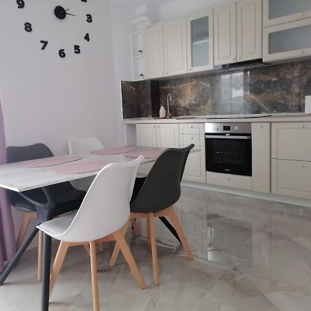 Aqua West Apartment Free Parking- Self Check-In Oradea Zewnętrze zdjęcie