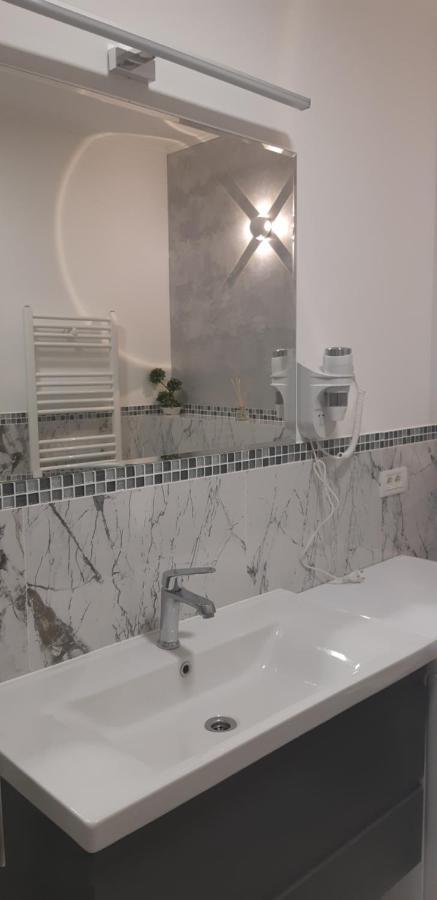 Aqua West Apartment Free Parking- Self Check-In Oradea Zewnętrze zdjęcie