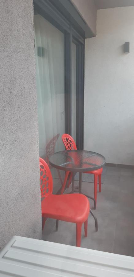 Aqua West Apartment Free Parking- Self Check-In Oradea Zewnętrze zdjęcie