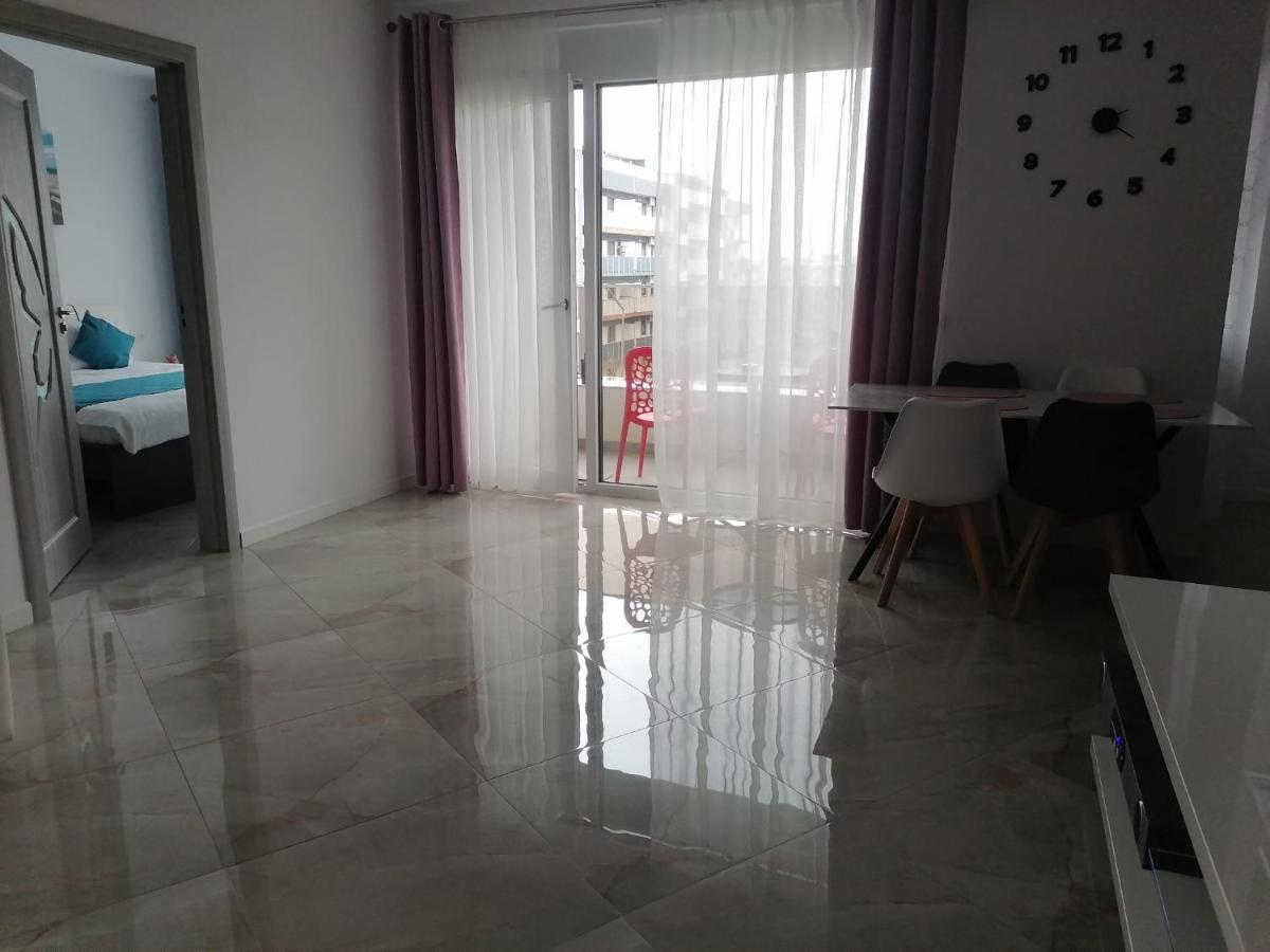 Aqua West Apartment Free Parking- Self Check-In Oradea Zewnętrze zdjęcie