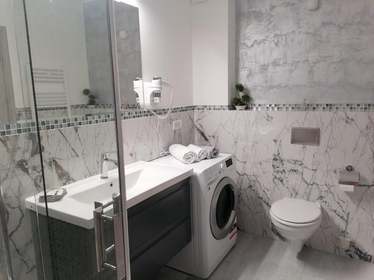 Aqua West Apartment Free Parking- Self Check-In Oradea Zewnętrze zdjęcie